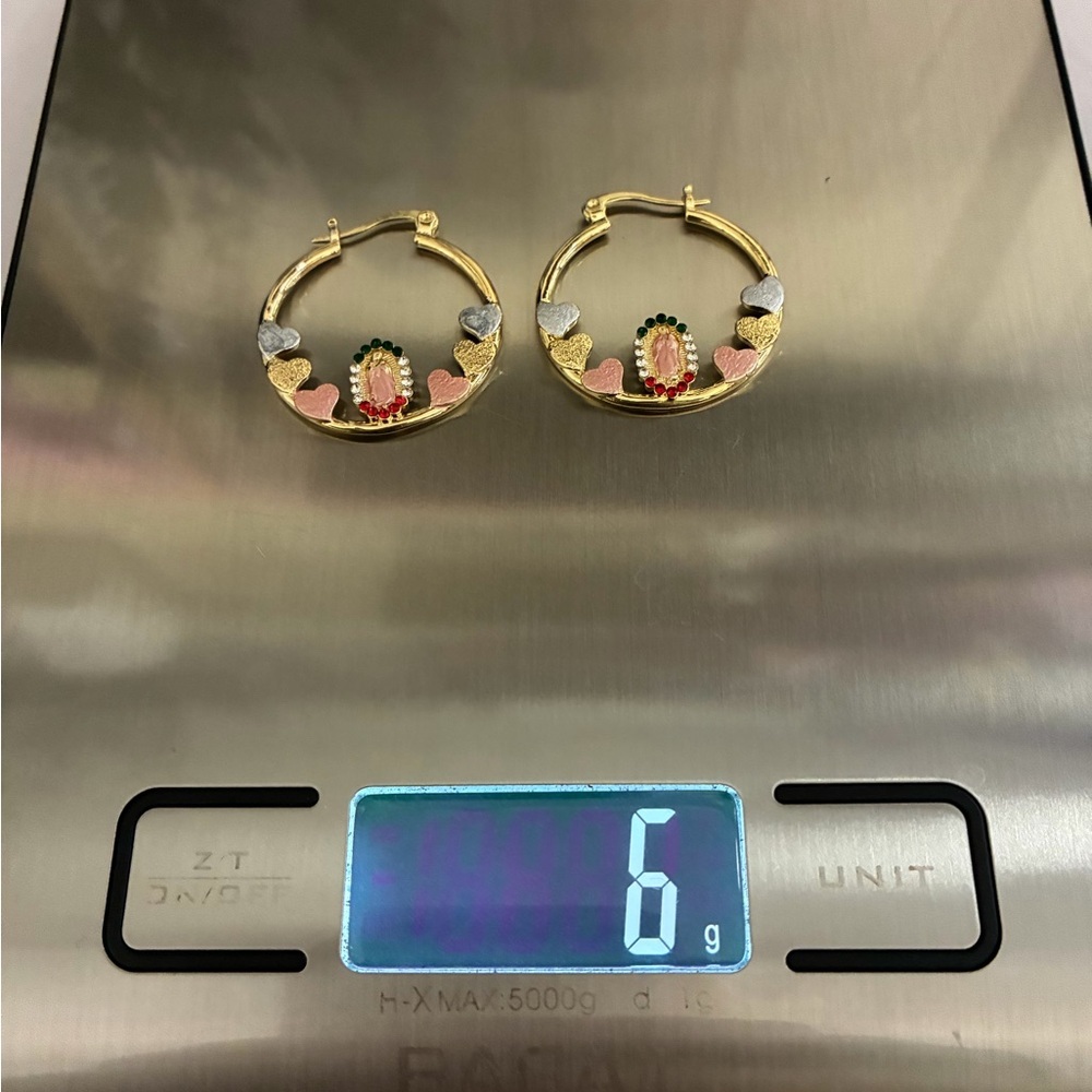 14K Gold Virgin Mary Hoop Earrings with Pink & Multicolor Heart Accents - Picture 3 of 6